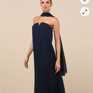 Lulu's Lael Navy Pleated Strapless Dress